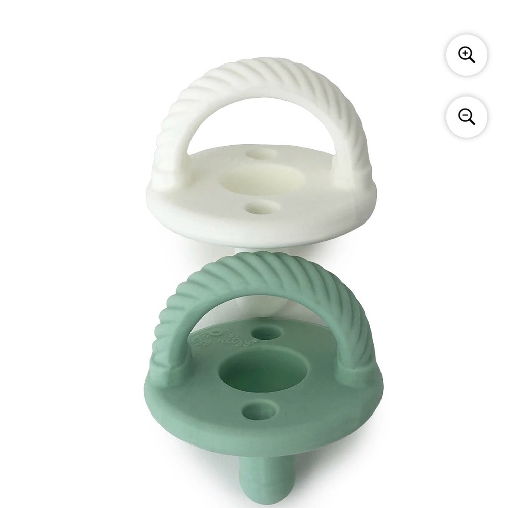 Itzy Ritzy Sweetie Soother Pacifier Set of 2